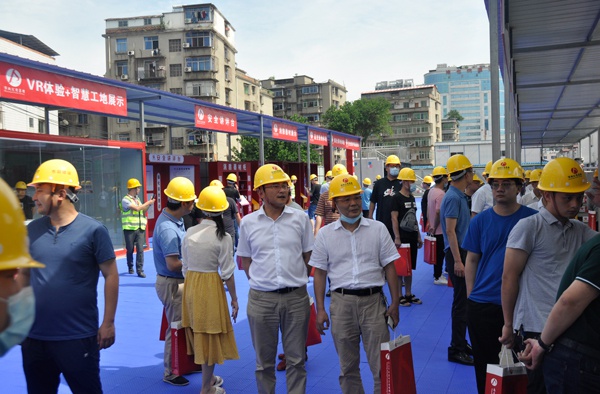 市政公用集團曹云翔桃南安全文明施工標準化觀摩會現(xiàn)場6002.jpg