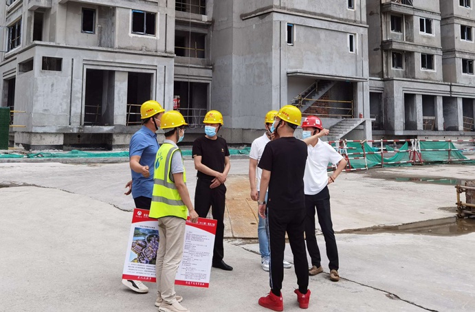 張世東先后前往公司杭州、蘇州、無錫三地房建項目檢查指導(dǎo)安全生產(chǎn)工作