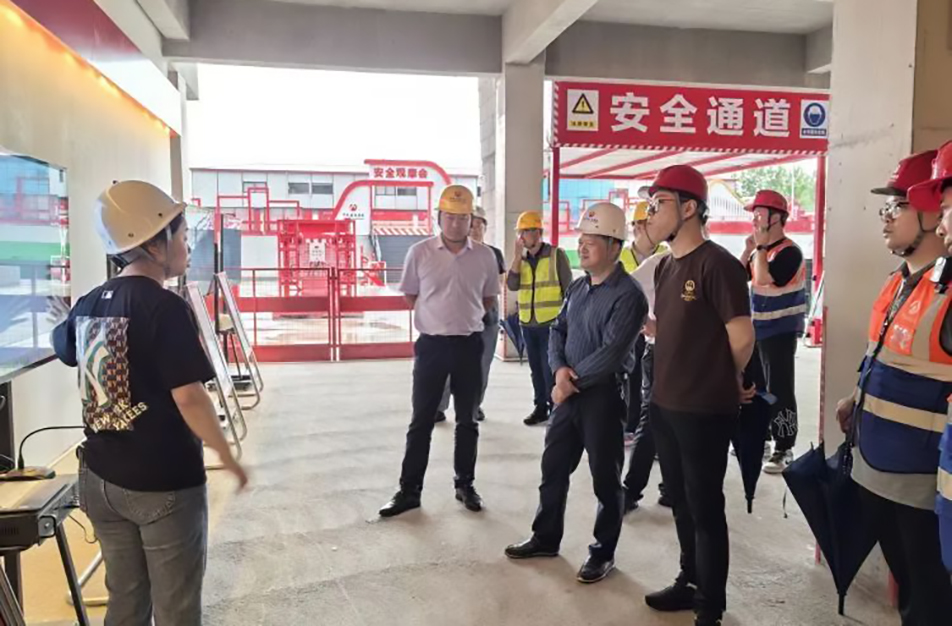 南昌市住建局曾偉到聯(lián)發(fā)九龍和悅、新建區(qū)人民醫(yī)院二部項目調(diào)研