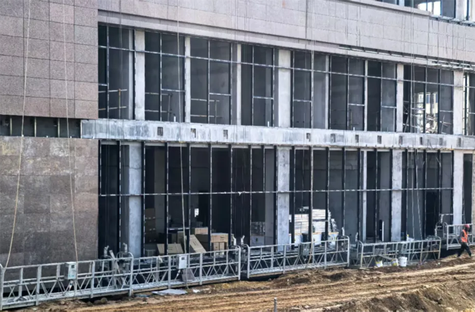 南昌市政建設(shè)集團(tuán)有限公司緊急開展強(qiáng)對(duì)流天氣專項(xiàng)安全檢查，全面排查設(shè)備加固、用電安全、排水防澇及應(yīng)急物資，筑牢極端天氣施工安全防線